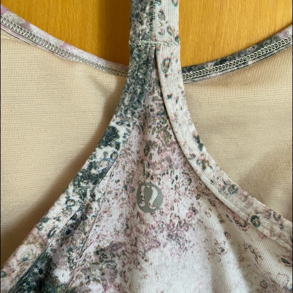 Lululemon Camisole (Size 4). - Picture 3 of 3